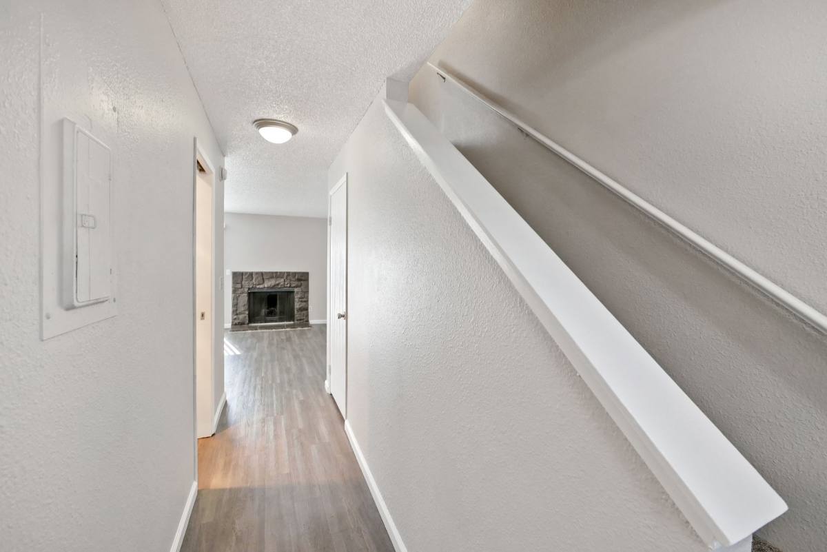 Townhouse for rent at 9520 43rd St Court W, Tacoma, WA 98466