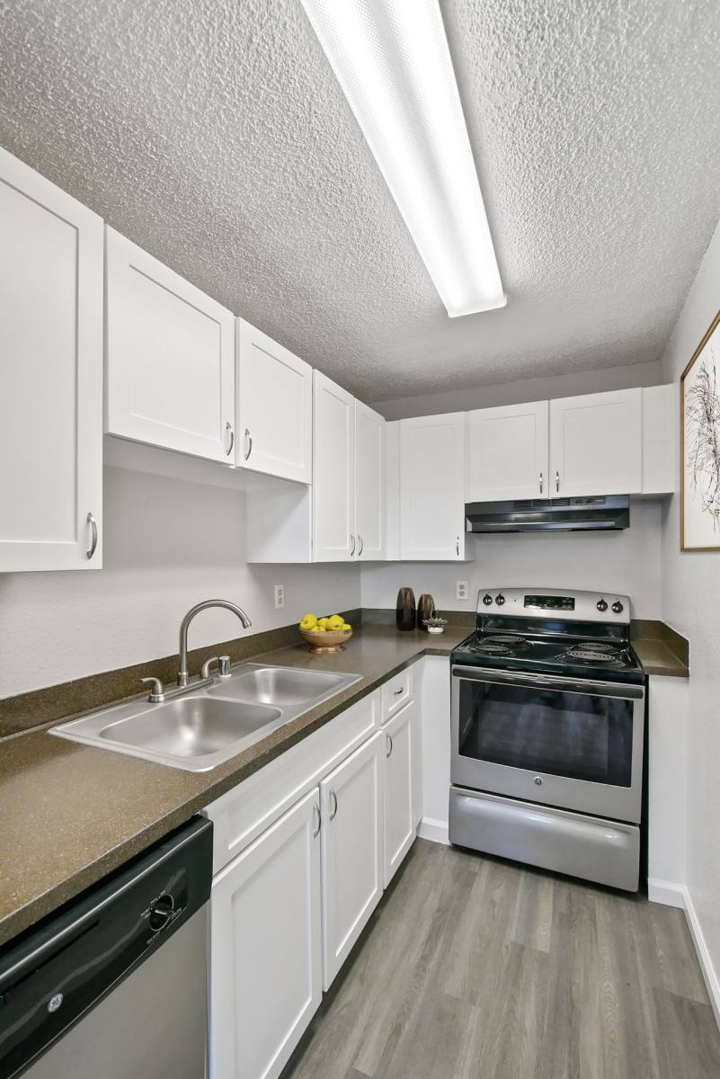 Townhouse for rent at 9520 43rd St Court W, Tacoma, WA 98466