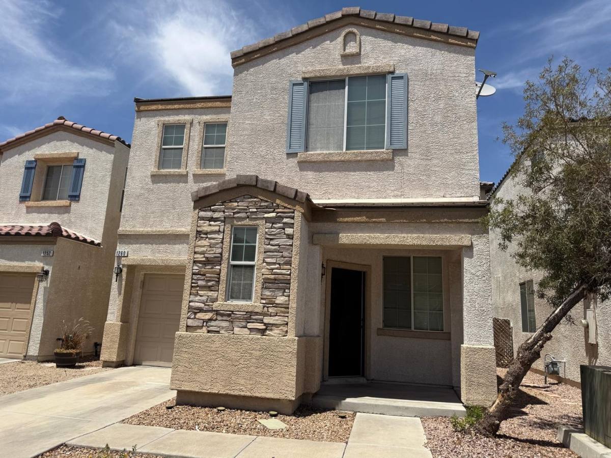 House for rent at 1260 Oak Village, Las Vegas, NV 89183