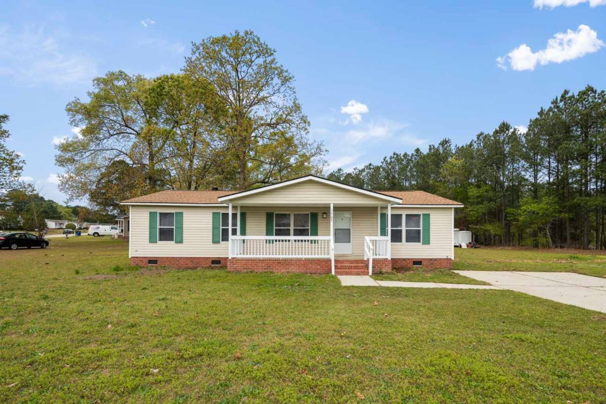 House for rent at 1502 Clan Campbell, Raeford, NC 28376