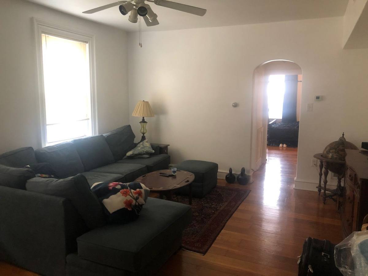 Apartment for rent at 711 Walnut St, Philadelphia, PA 19106