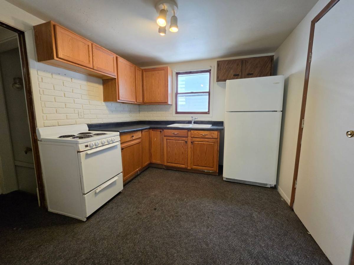 House for rent at 1804 6th Ave SE, Cedar Rapids, IA 52403