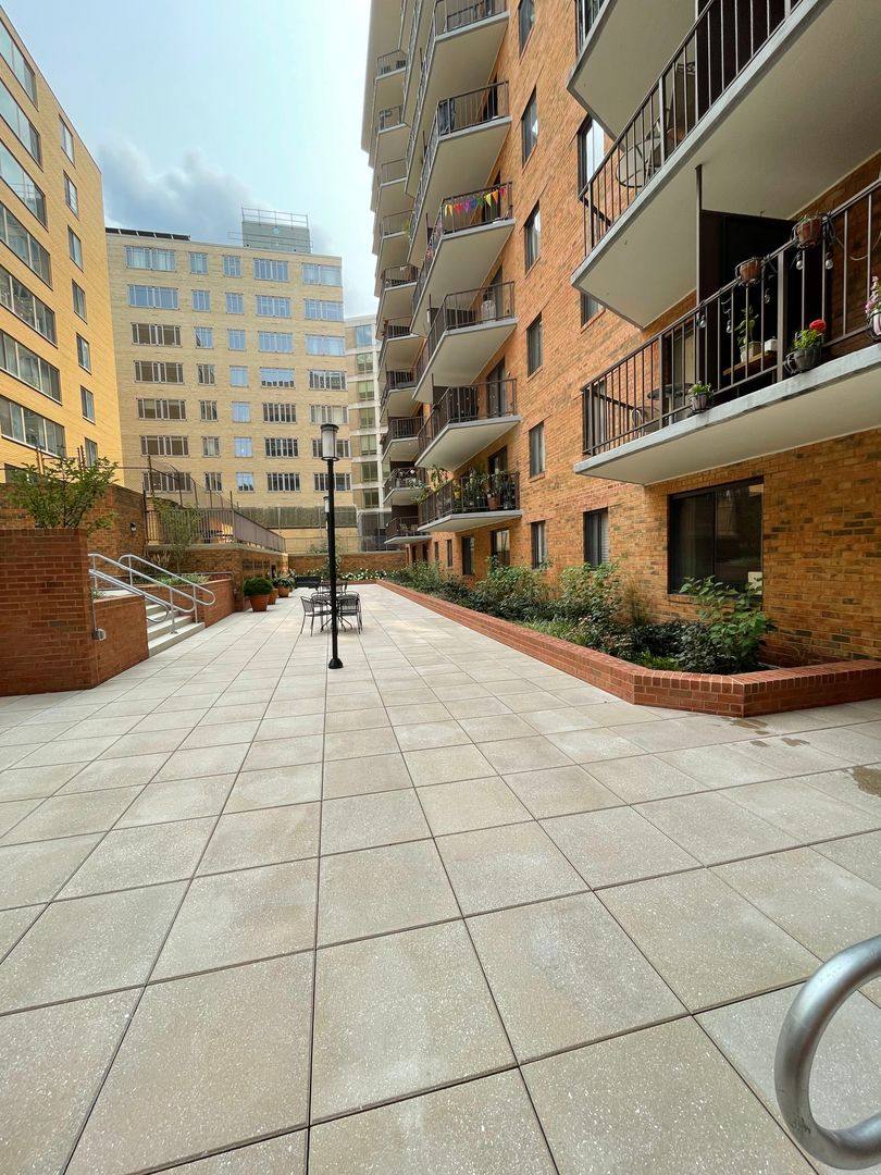 Apartment for rent at 1718 P St NW, Washington, DC 20036