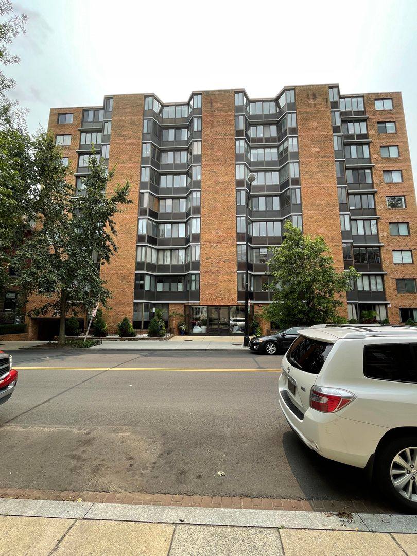 Apartment for rent at 1718 P St NW, Washington, DC 20036