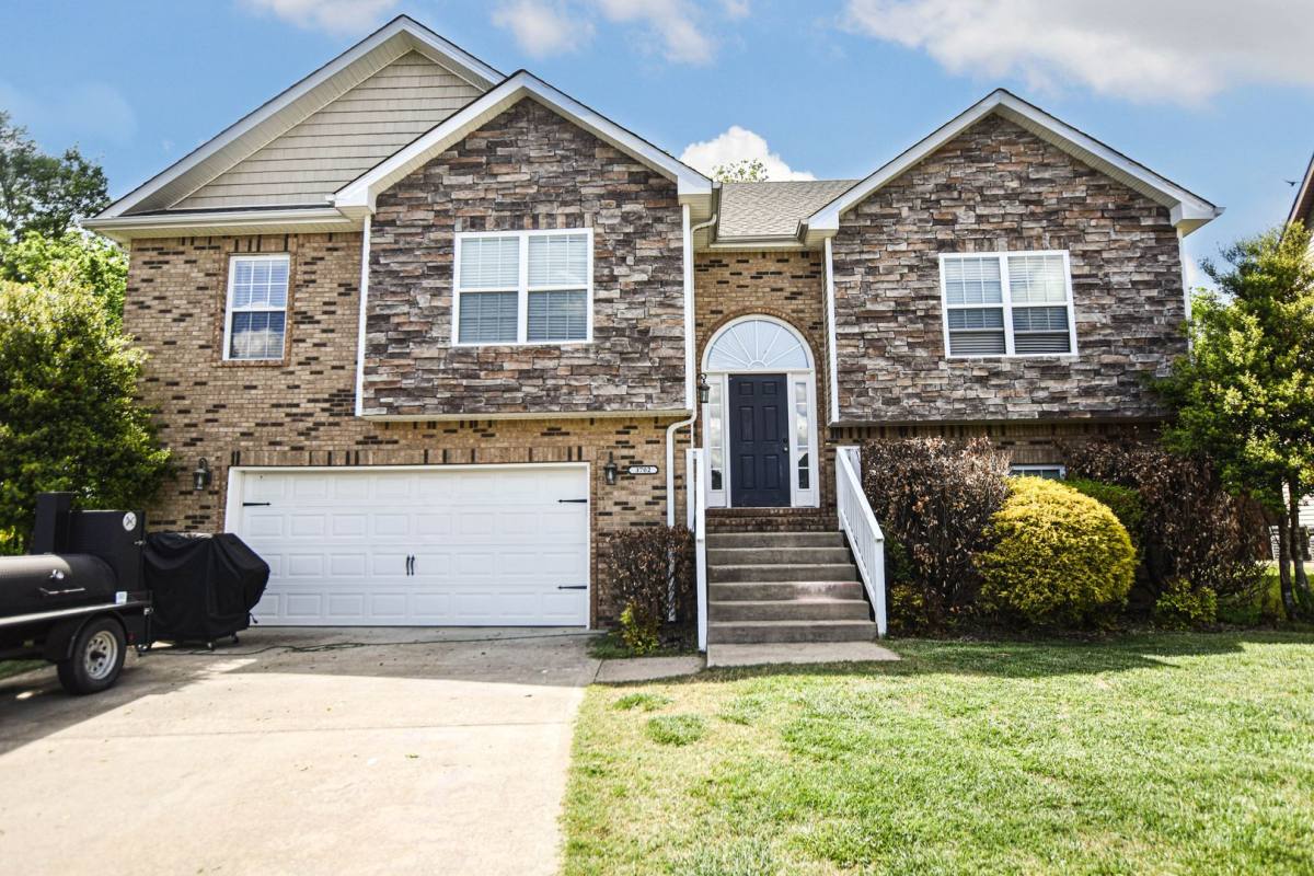 House for rent at 3702 Windmill Court, Clarksville, TN 37040