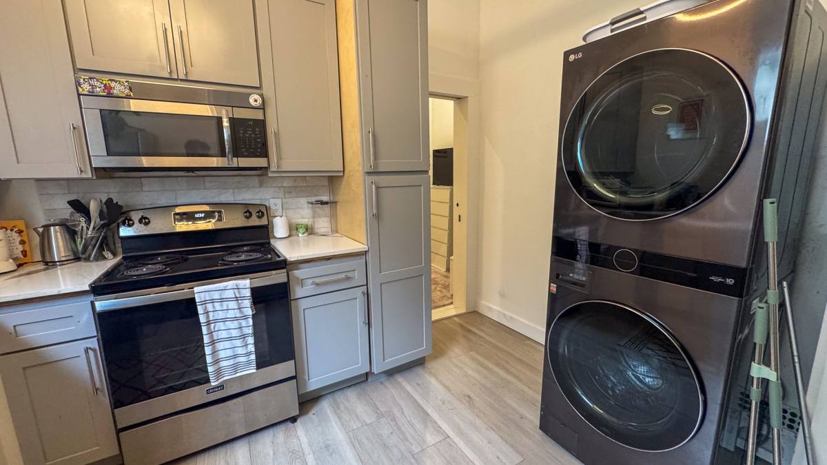 Apartment for rent at 1133 Pine St, New Orleans, LA 70118