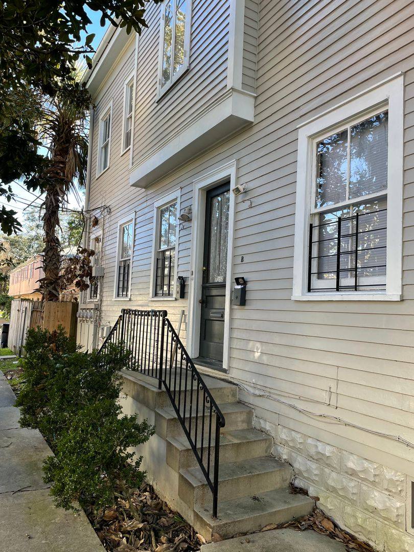 Apartment for rent at 1133 Pine St, New Orleans, LA 70118