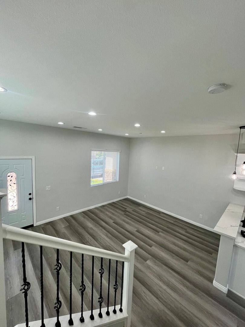Townhouse for rent at 9223 Cypress Ave, Fontana, CA 92335