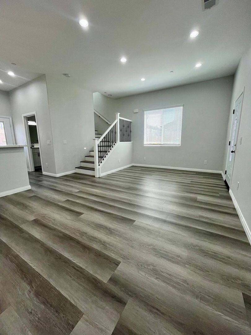 Townhouse for rent at 9223 Cypress Ave, Fontana, CA 92335