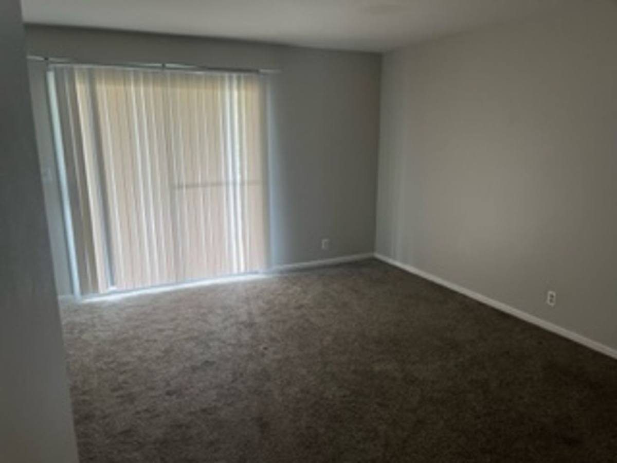 Apartment for rent at 3215 Kemmons Dr, Louisville, KY 40218