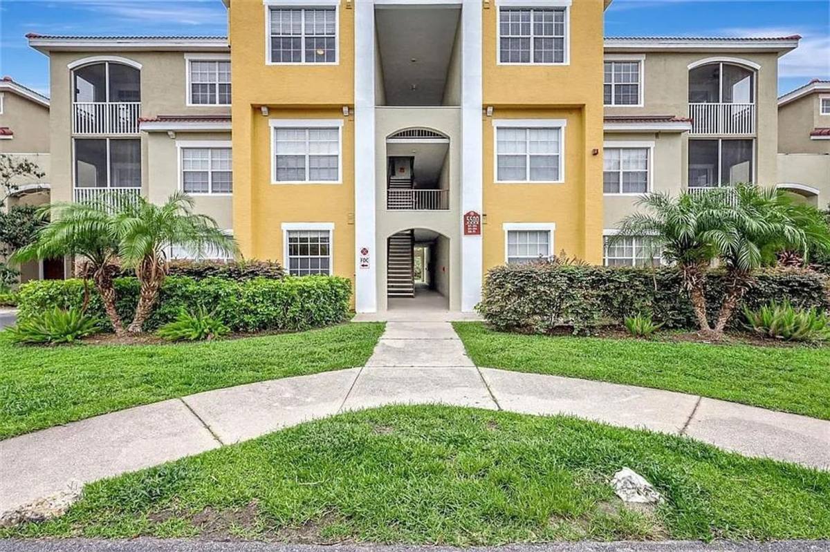 Condo for rent at 5500 Bentgrass Dr #304, Sarasota, FL 34235