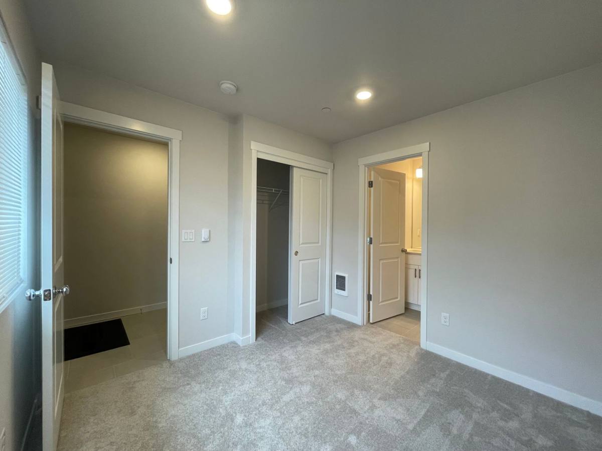Townhouse for rent at 15087 NW Ethel Lane, Portland, OR 97229