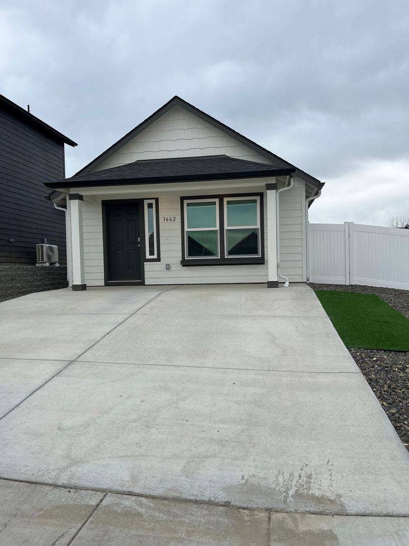 House for rent at 3662 S Penn Place, Kennewick, WA 99338