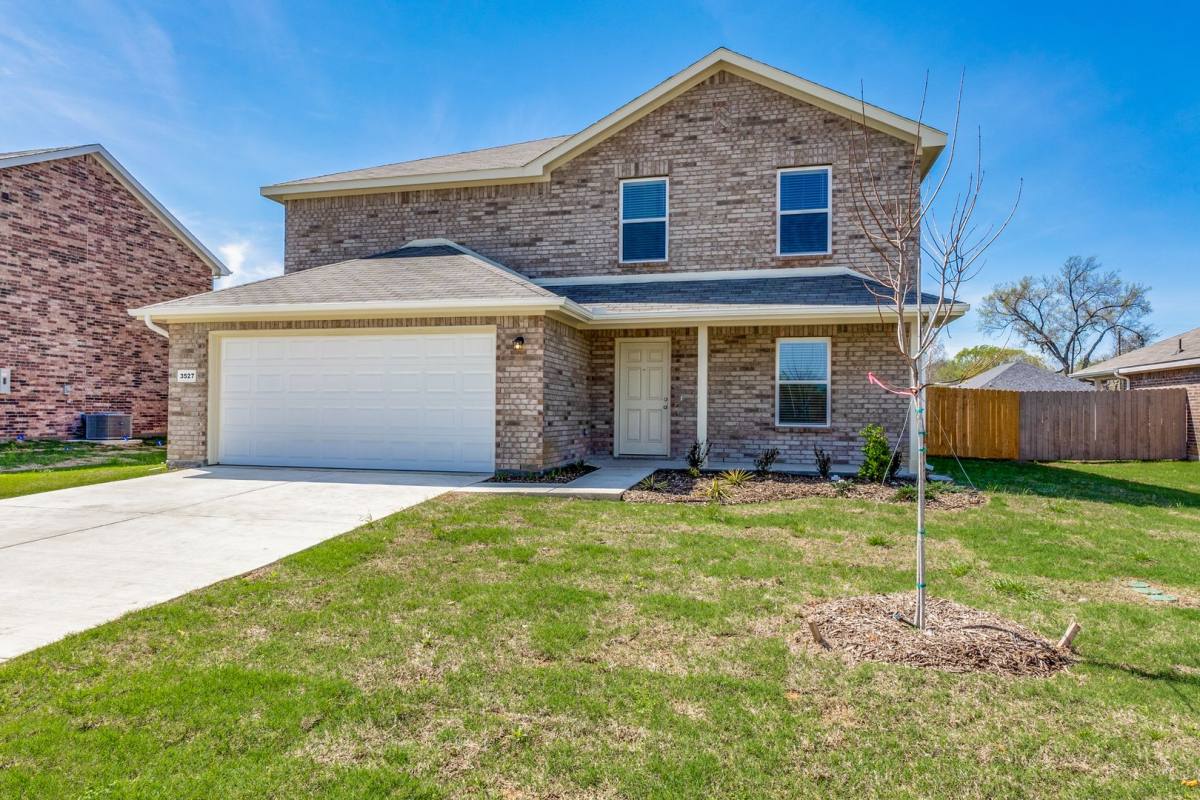 House for rent at 3527 Chestnut Oak Dr Builder Warranty Active, Dallas, TX 75253