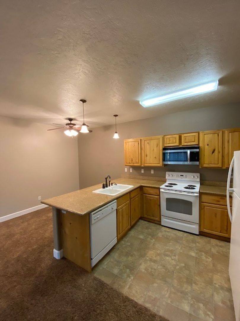 Condo for rent at 6740 N Spurwing Lp, Coeur D Alene, ID 83815