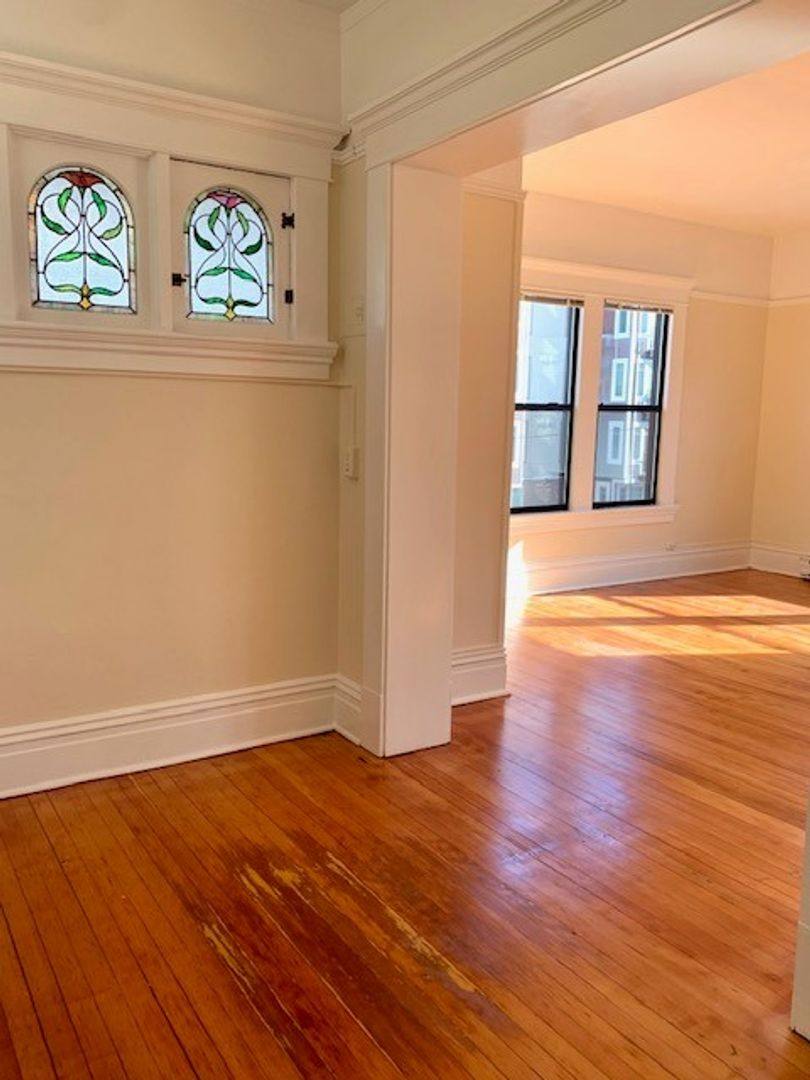 Apartment for rent at 203 Bellevue Ave E, Seattle, WA 98102