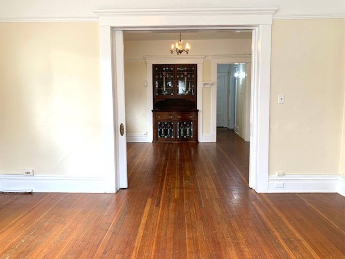 Apartment for rent at 203 Bellevue Ave E, Seattle, WA 98102