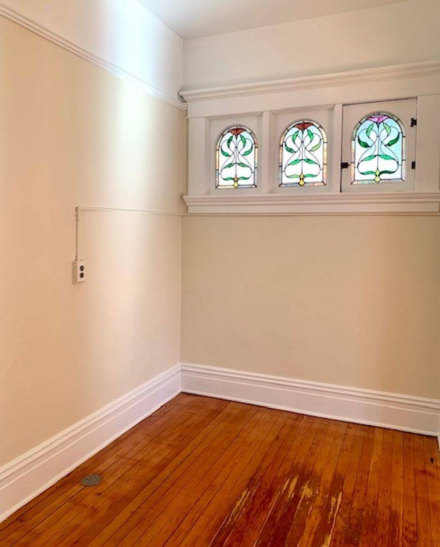 Apartment for rent at 203 Bellevue Ave E, Seattle, WA 98102