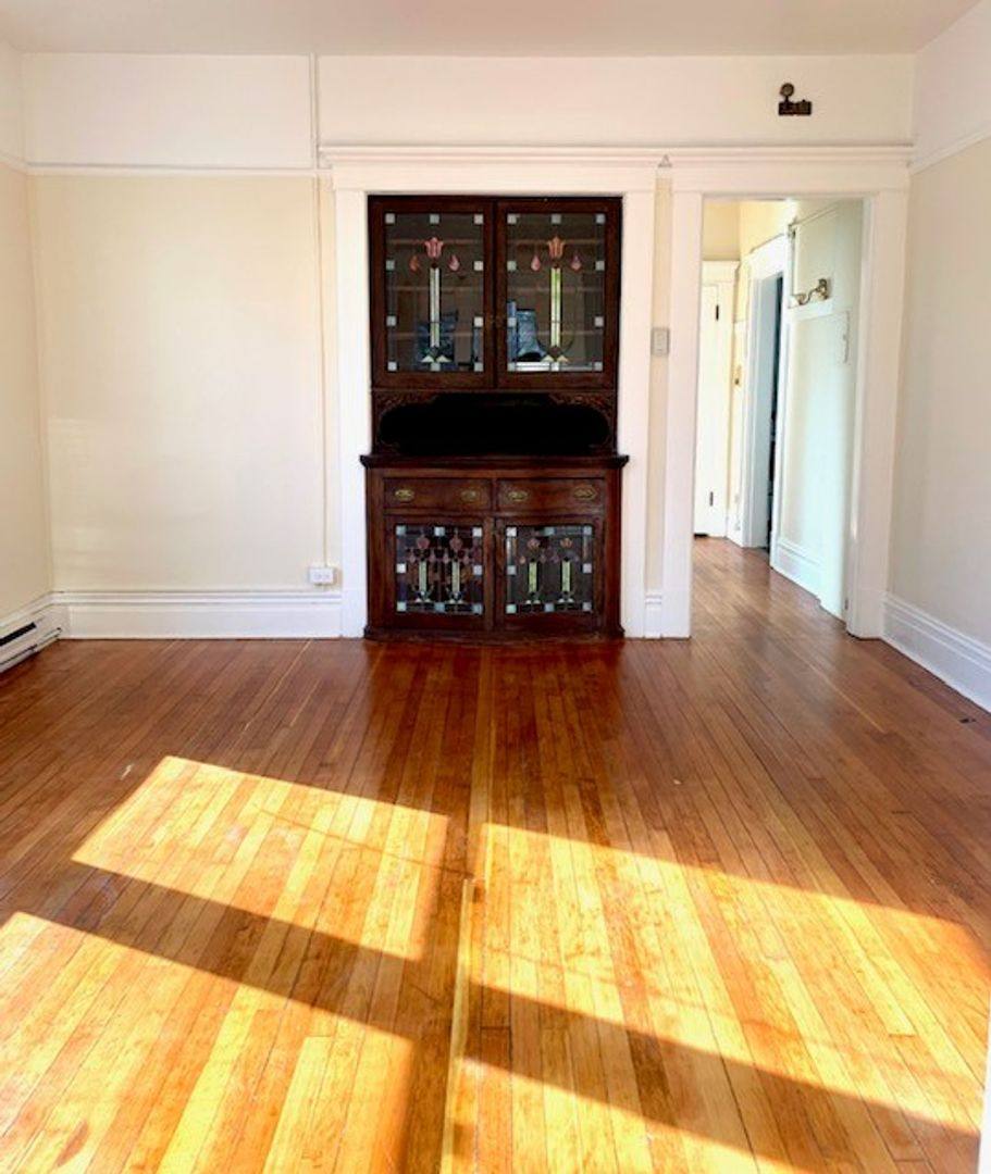Apartment for rent at 203 Bellevue Ave E, Seattle, WA 98102