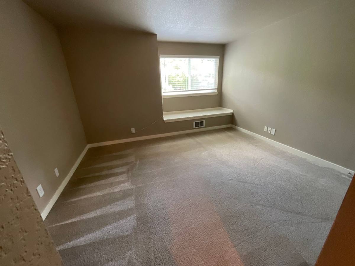 Condo for rent at 12036 100th Ave NE, Kirkland, WA 98034
