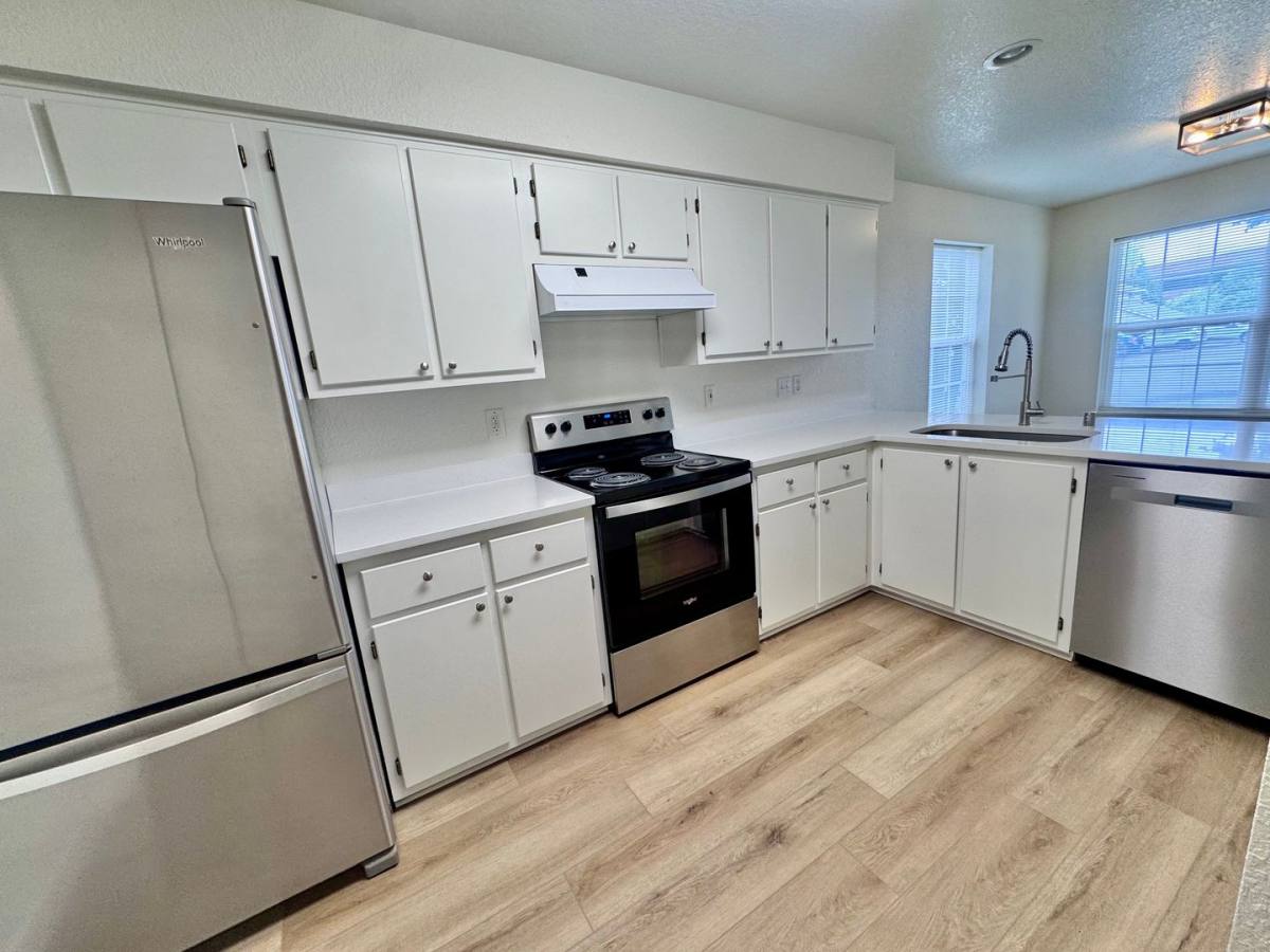Townhouse for rent at 4701 NE 77th Ave, Vancouver, WA 98662