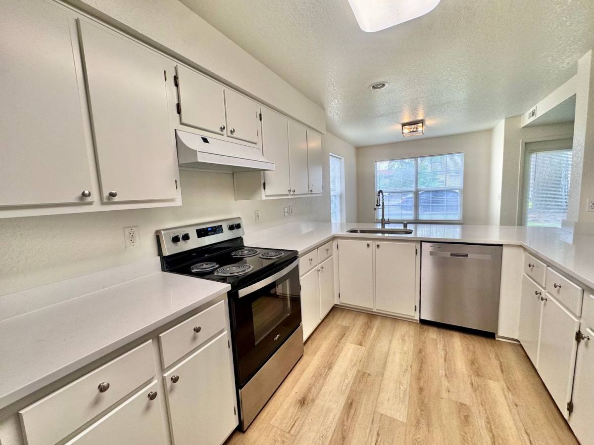Townhouse for rent at 4701 NE 77th Ave, Vancouver, WA 98662
