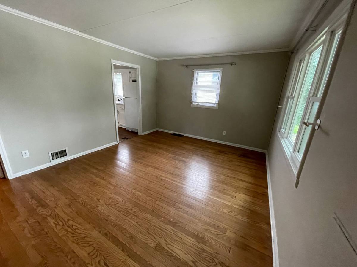 House for rent at 2132 S 48th Ave, Omaha, NE 68106