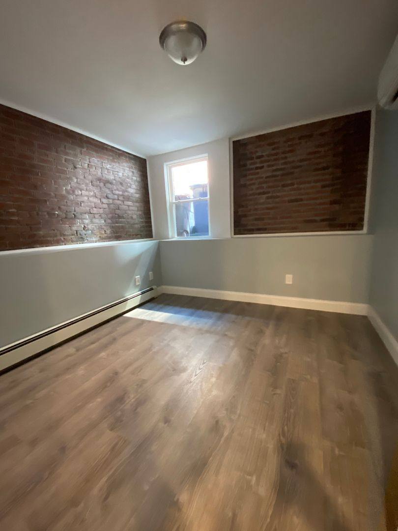 Apartment for rent at 186 Kelton St, Allston, MA 02134