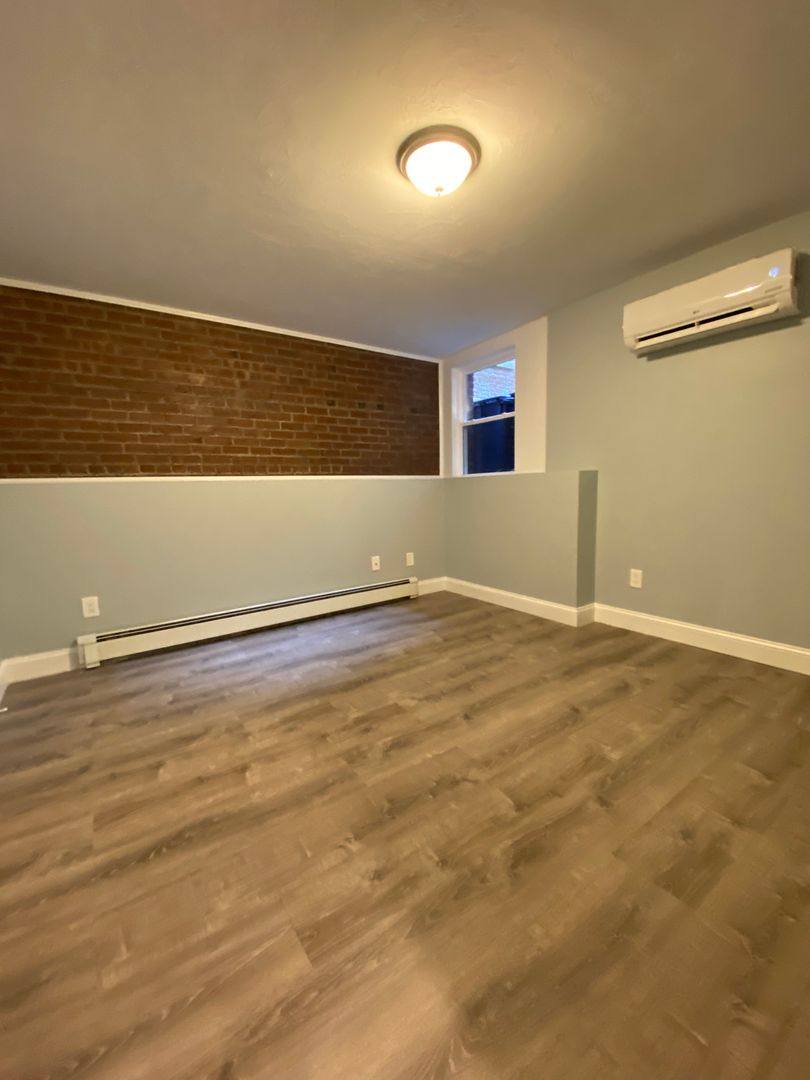 Apartment for rent at 186 Kelton St, Allston, MA 02134