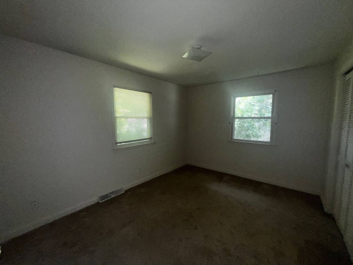 Apartment for rent at 3626-3628 Bart St, Portsmouth, VA 23707