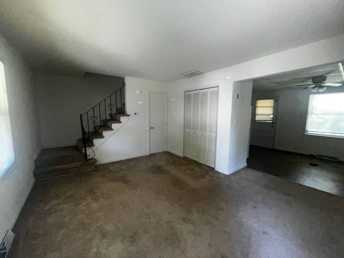 Apartment for rent at 3626-3628 Bart St, Portsmouth, VA 23707