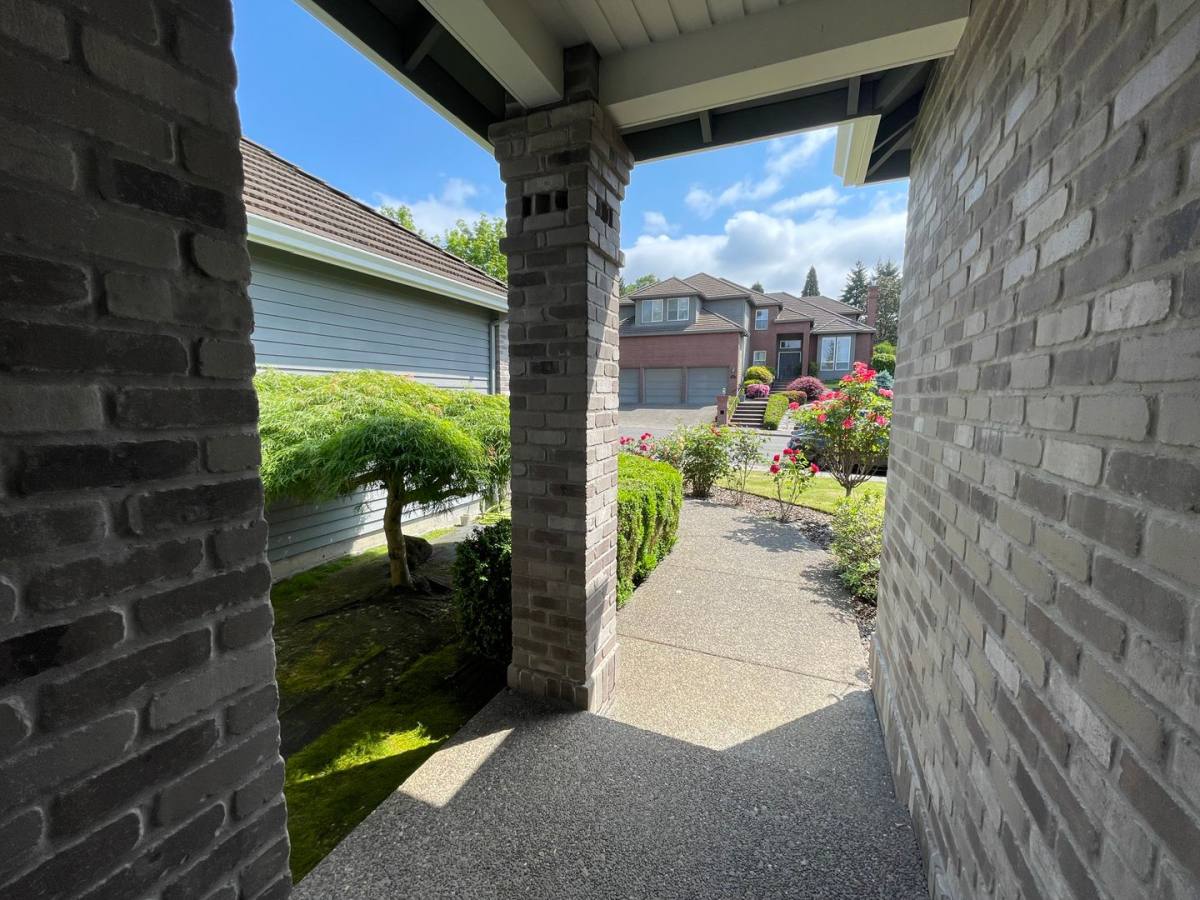 House for rent at 211 NW 110th Ave, Portland, OR 97229