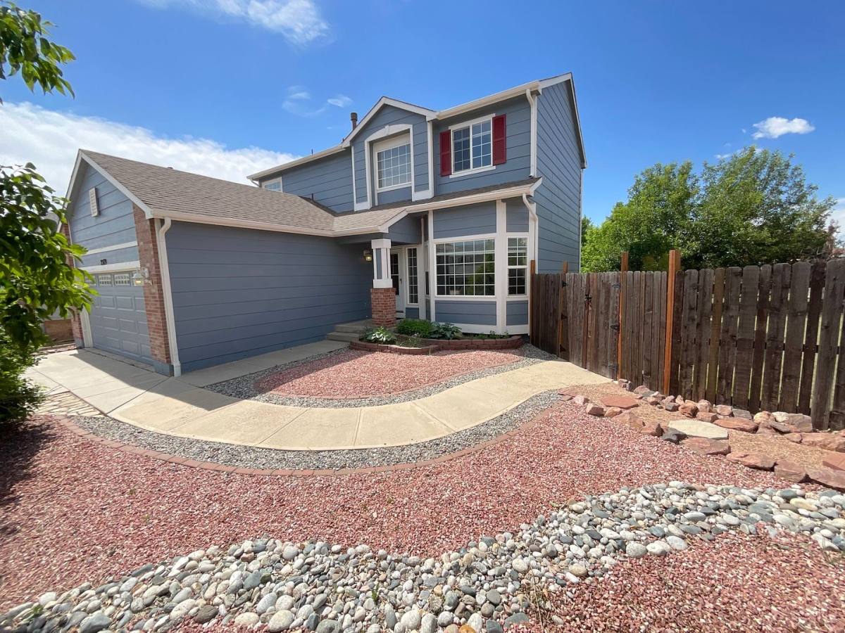 House for rent at 2579 Weyburn Way, Colorado Springs, CO 80922