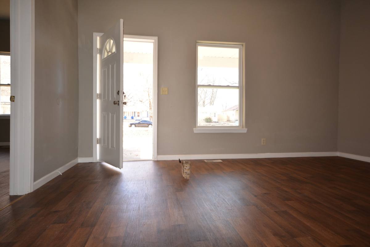House for rent at 1211 N Rogers Ave, Springfield, MO 65802