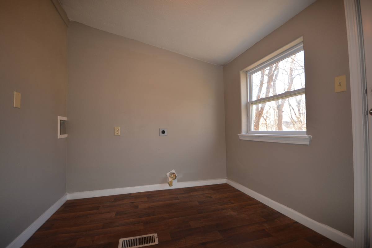 House for rent at 1211 N Rogers Ave, Springfield, MO 65802
