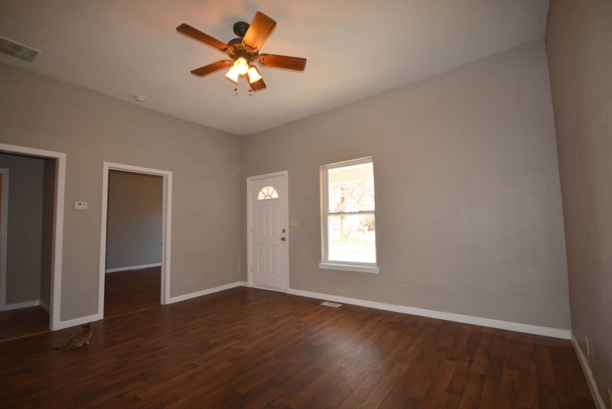 House for rent at 1211 N Rogers Ave, Springfield, MO 65802