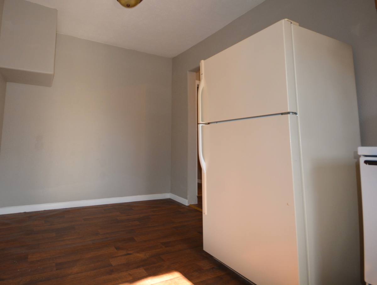 House for rent at 1211 N Rogers Ave, Springfield, MO 65802