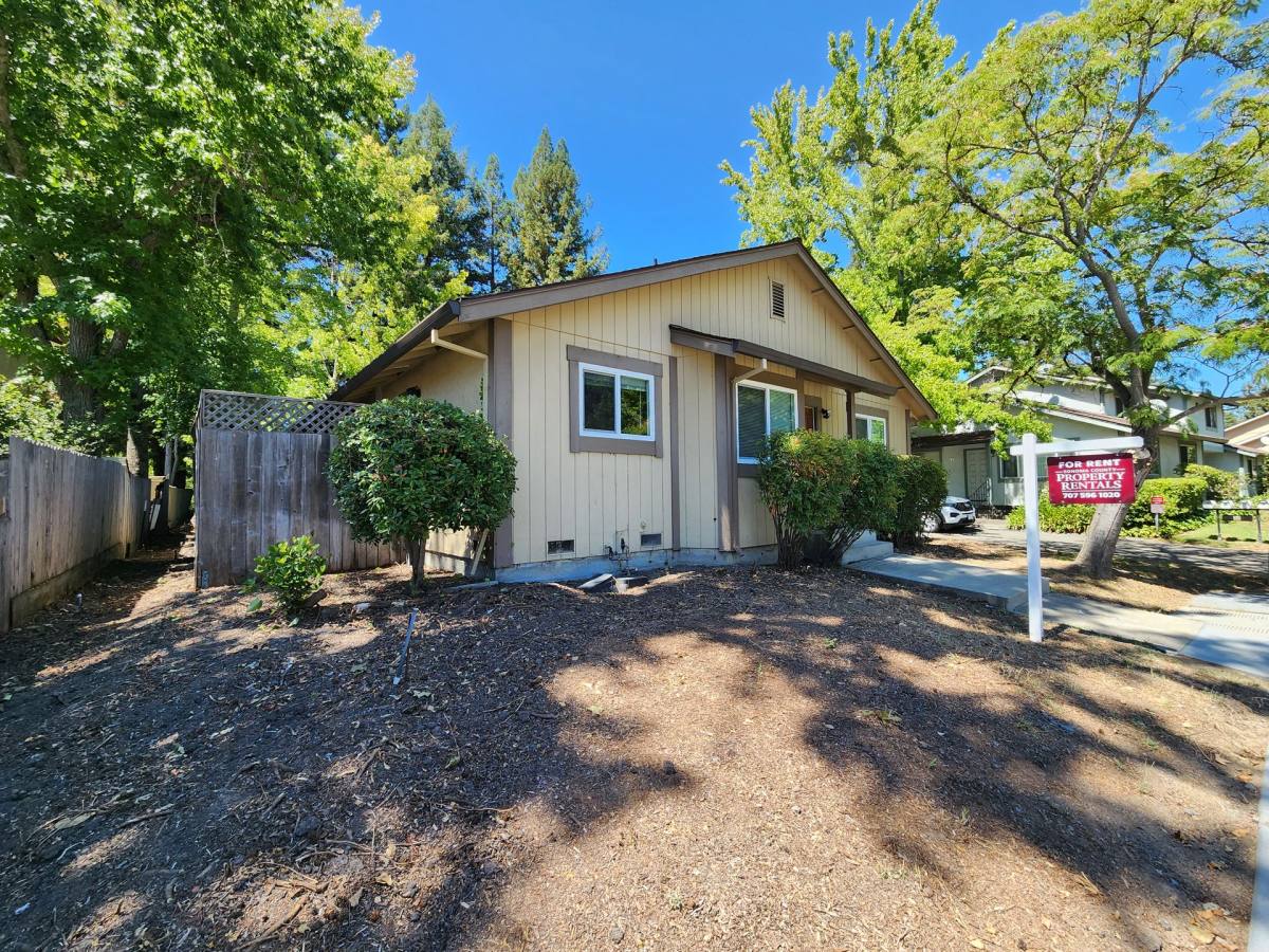 Apartment for rent at 1101 Mission Blvd, Santa Rosa, CA 95409