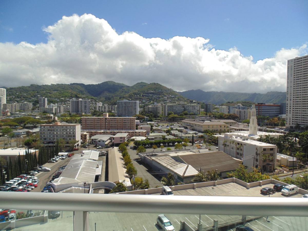 House for rent at 1448 Young St, Honolulu, HI 96822