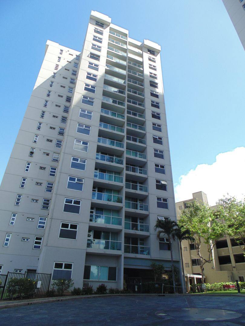 House for rent at 1448 Young St, Honolulu, HI 96822
