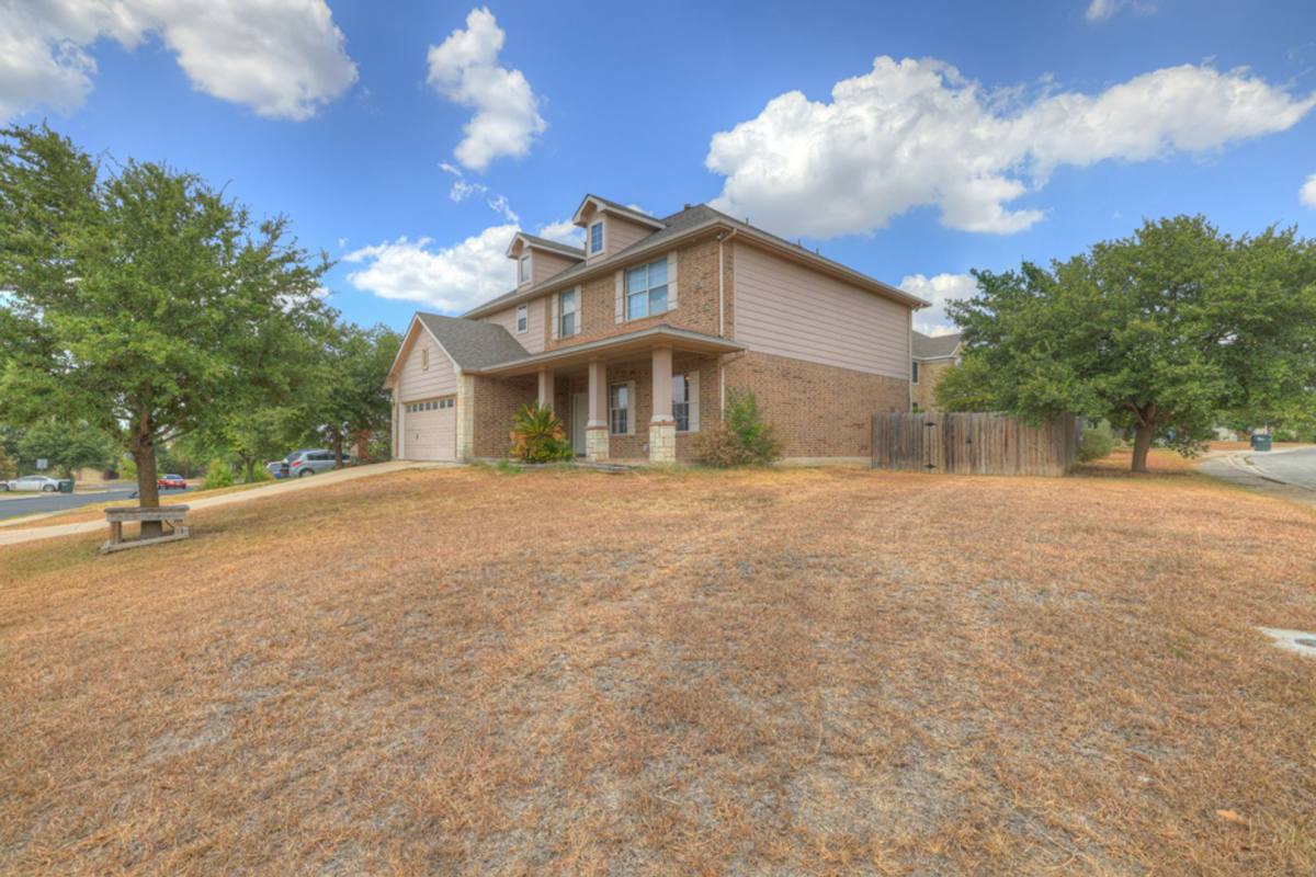 House for rent at 400 Summer Dr, Kyle, TX 78640