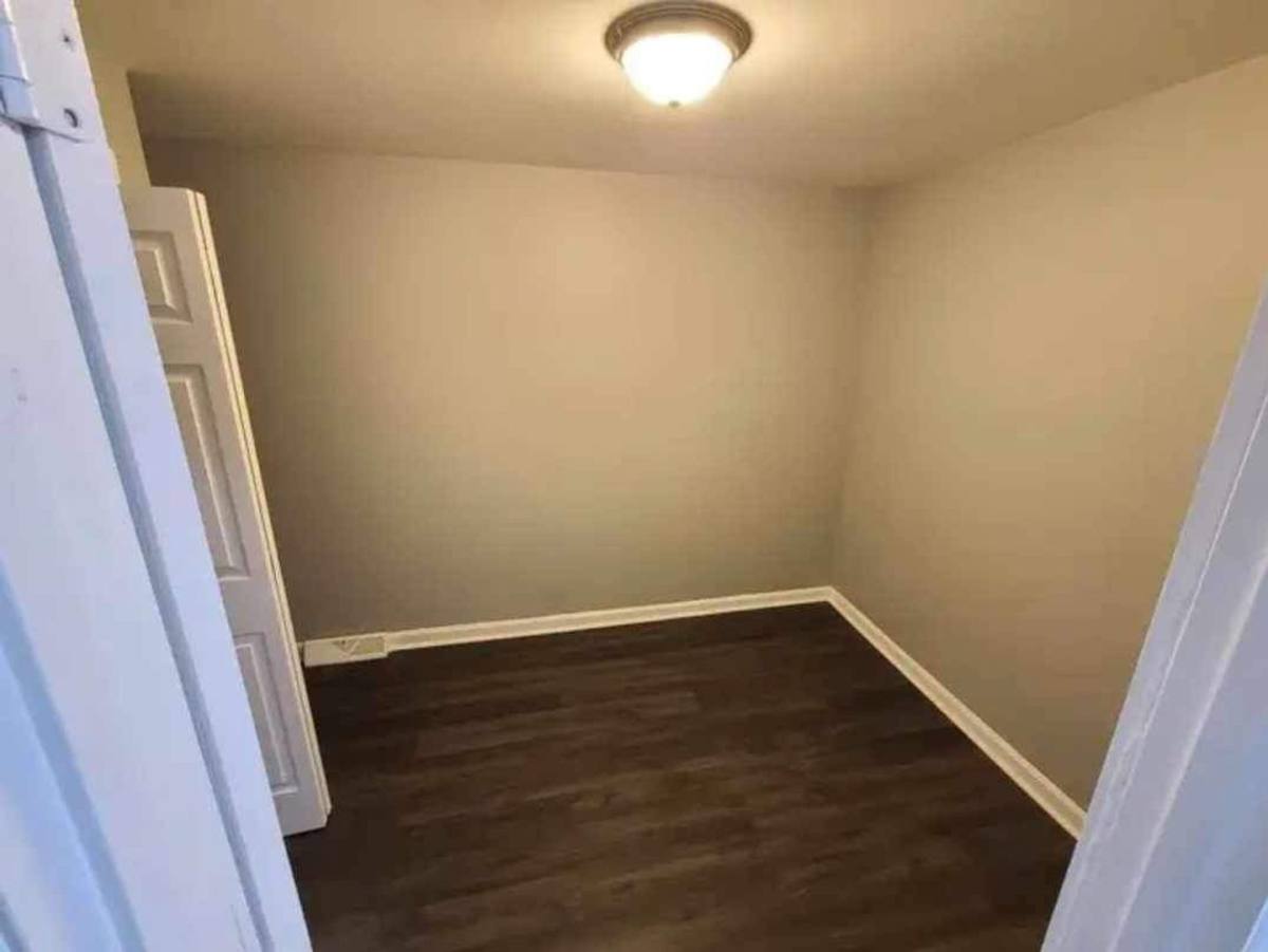 Townhouse for rent at 1170 W Hamburg St, Baltimore, MD 21230