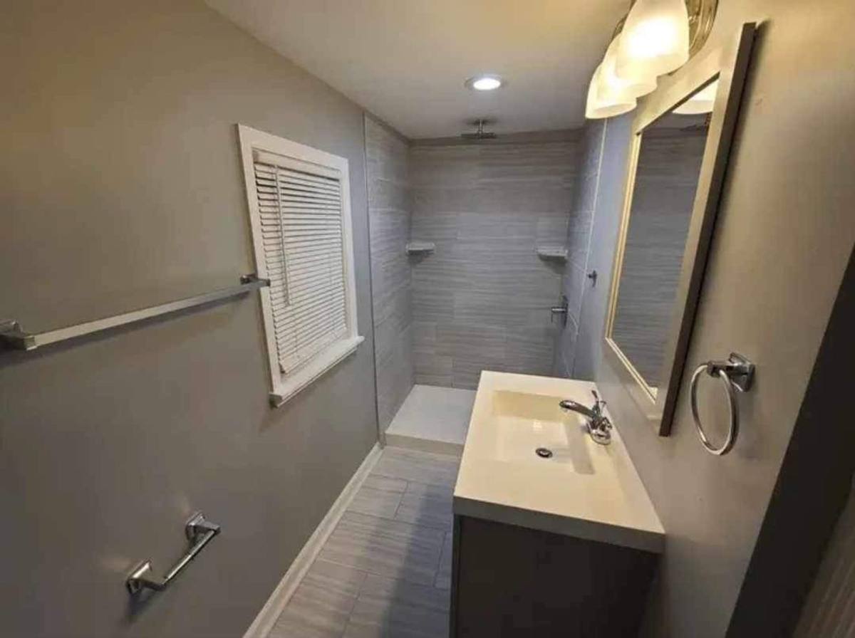 Townhouse for rent at 1170 W Hamburg St, Baltimore, MD 21230