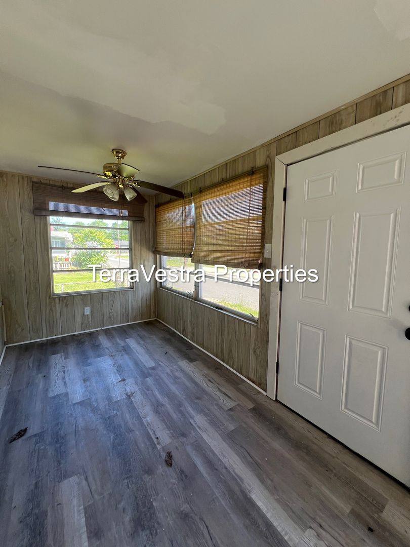 Apartment for rent at 138 Denny Ave, Penns Grove, NJ 08069