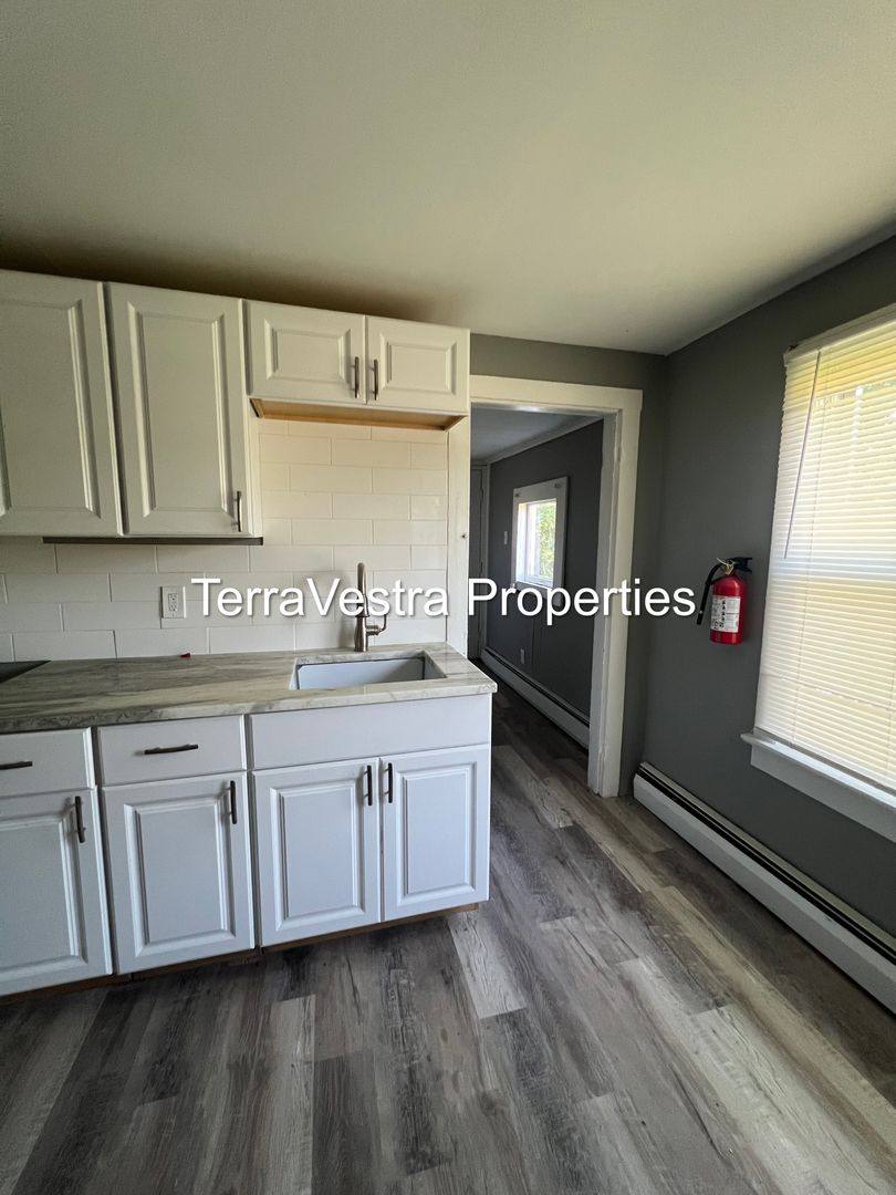 Apartment for rent at 138 Denny Ave, Penns Grove, NJ 08069