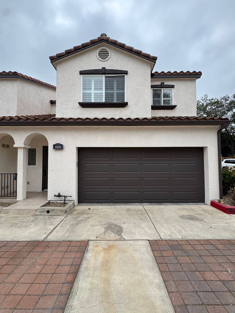House for rent at 3231 Royal Oaks Dr, Thousand Oaks, CA 91362