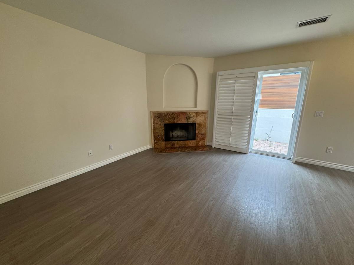 House for rent at 3231 Royal Oaks Dr, Thousand Oaks, CA 91362