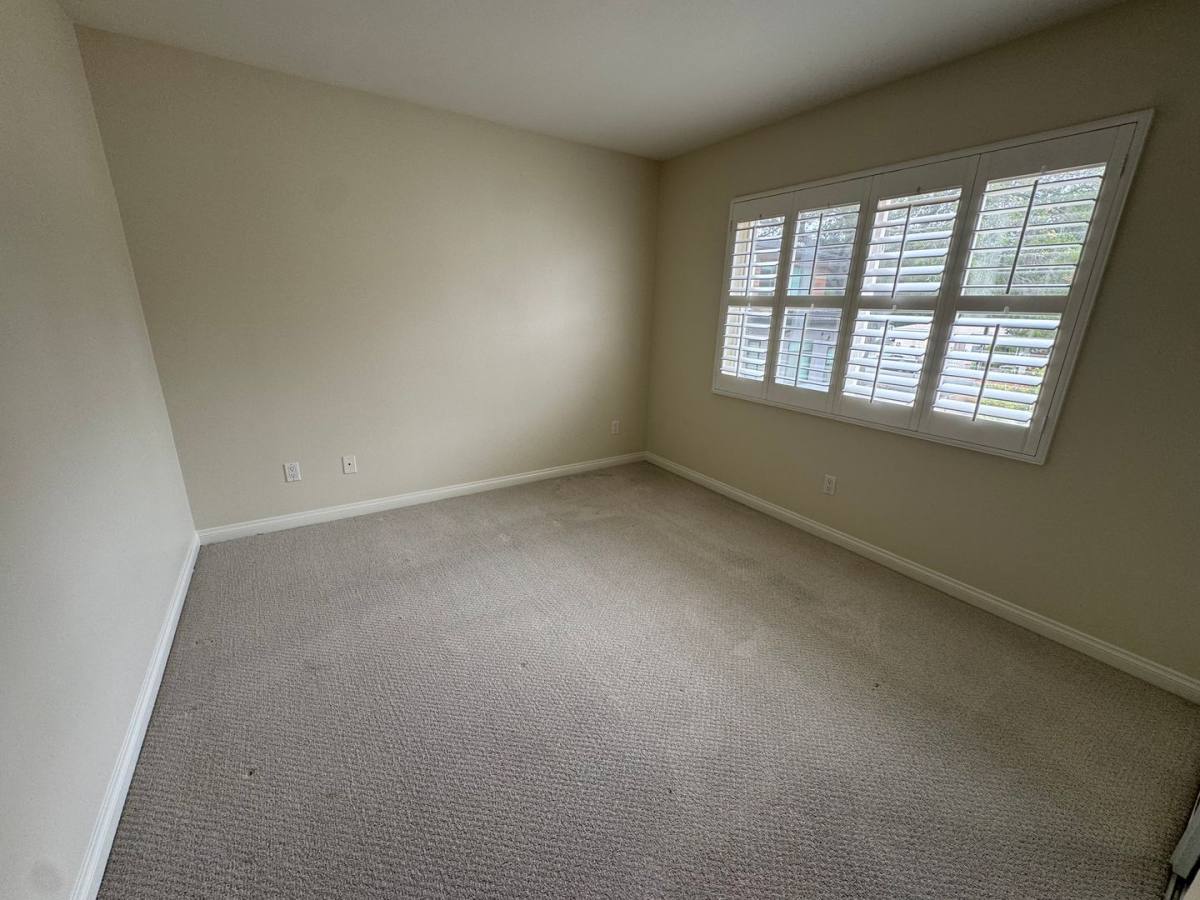 House for rent at 3231 Royal Oaks Dr, Thousand Oaks, CA 91362