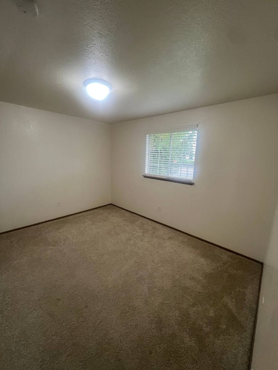 Townhouse for rent at 7629 47th Ave NE, Marysville, WA 98270