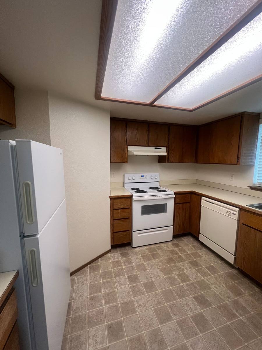 Townhouse for rent at 7629 47th Ave NE, Marysville, WA 98270